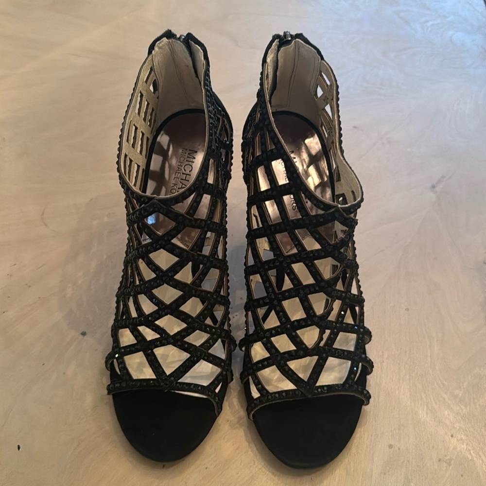 Michael Kors Yvonne Bootie Size 9